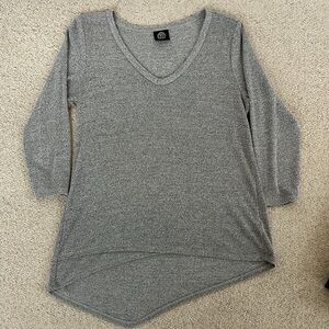 😀😀😀Bobeau asymmetrical hem knitted top. Tunic length. Grey. Size M.